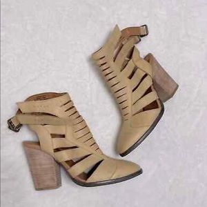 Free People Hayes Bootie Natural 7/7.5  EU38.